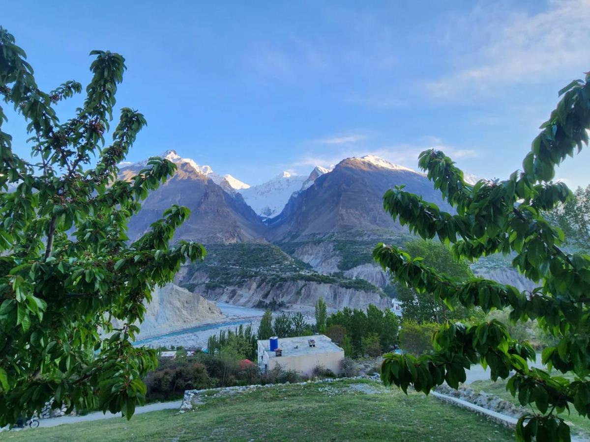 Hunza Lounge Hotel Karimabad  Eksteriør billede