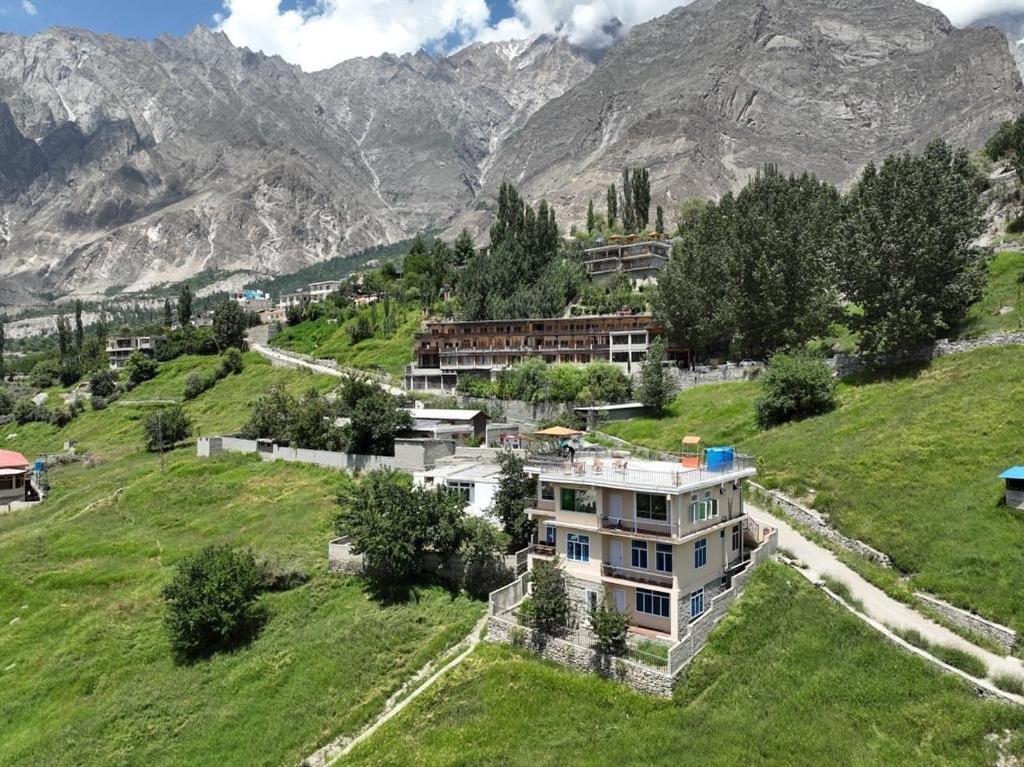 Hunza Lounge Hotel Karimabad  Eksteriør billede