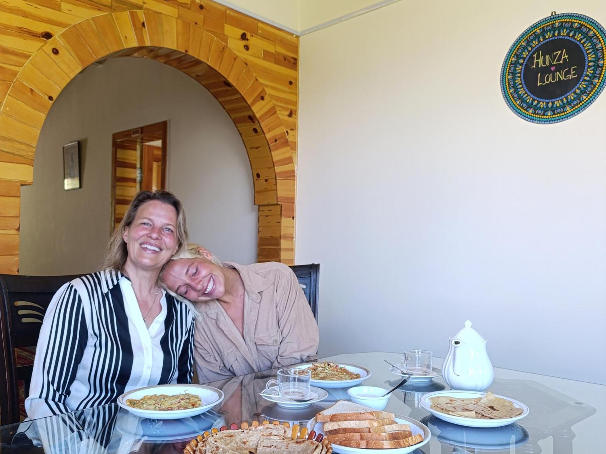 Hunza Lounge Hotel Karimabad  Eksteriør billede